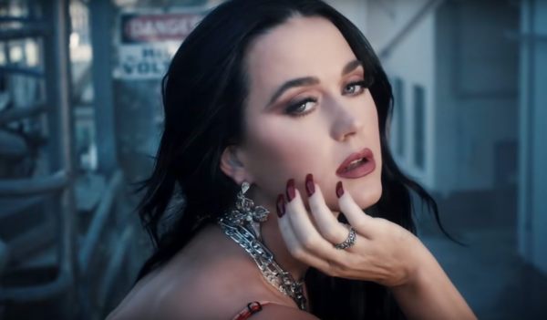 Katy Perry promises new music'very soon' 2023 5