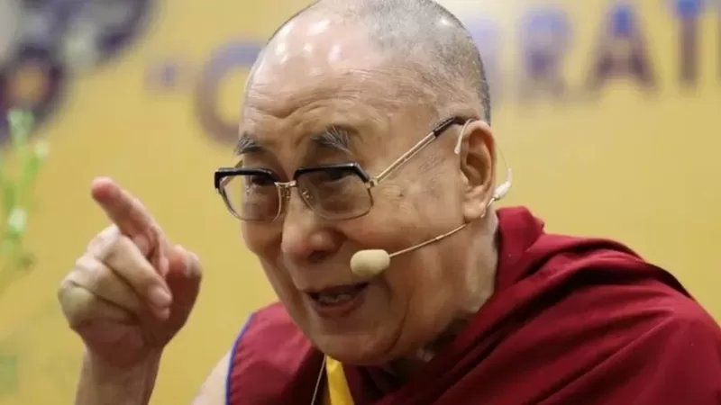 Dalai Lama apologizes for viral kid video 2023 2