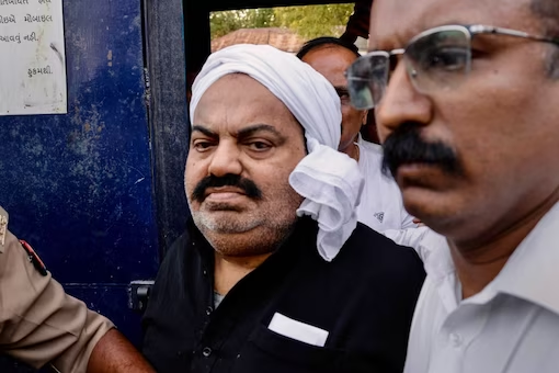 Prayagaraj sat head-on in the courtroom; Atik started weeping as the son's Encounter was disclosed. Jailed for 14 days at Atik-Ashraf 2023 3
