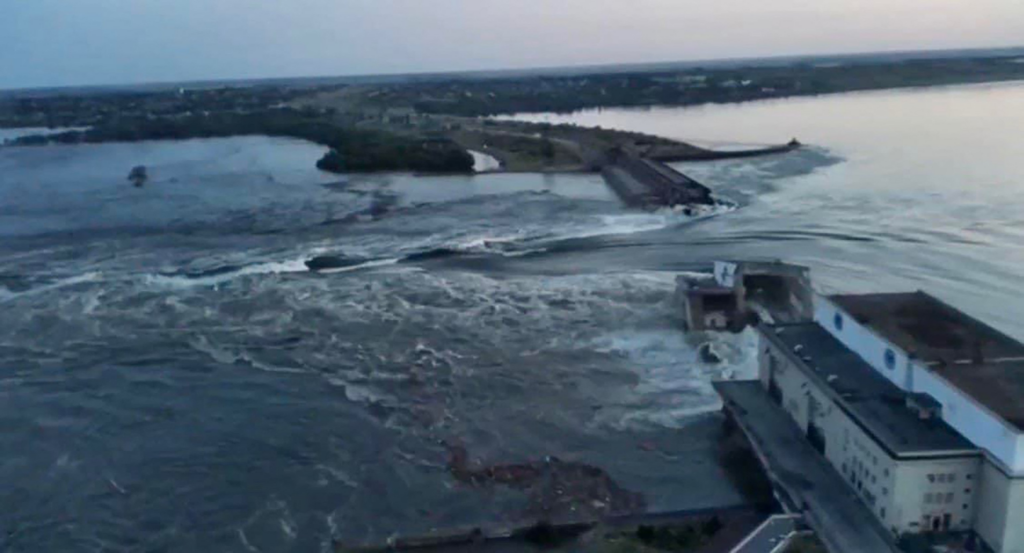 Massive Soviet-era dam in southern Ukraine bursts, releasing deluge 2023 2